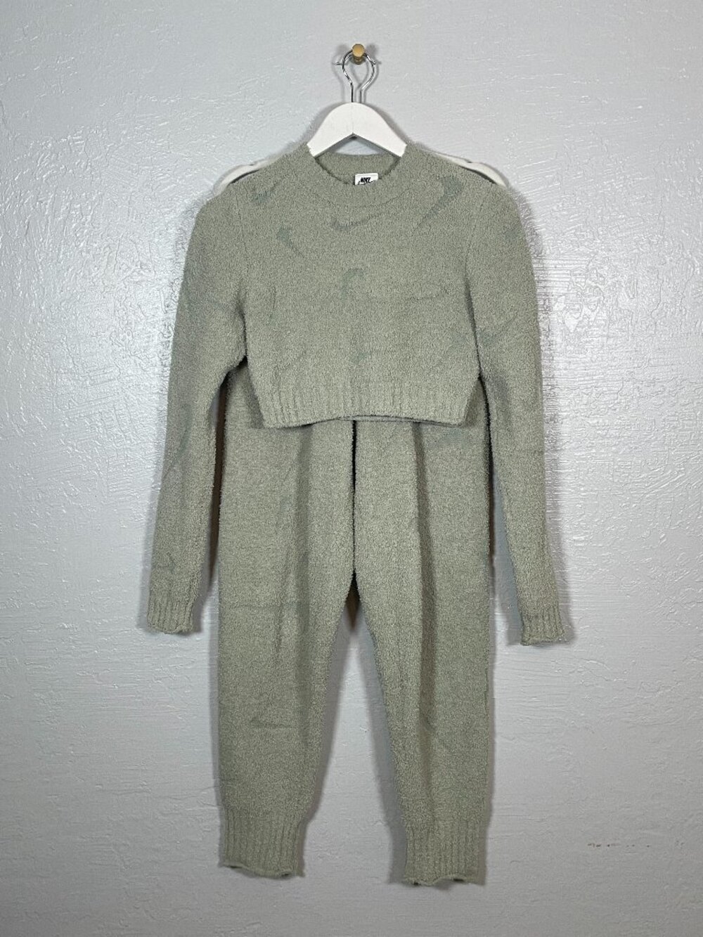 Nike Women XS Green Phoenix Cozy Boucle Knit High-Rise Lounge Pants Crop Top Set